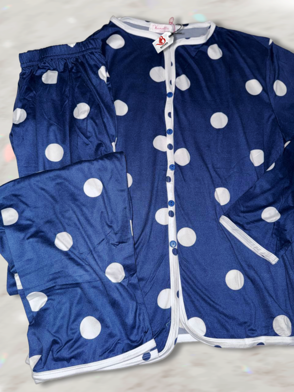 🌙 بيجاما نسائية منقطة – راحة وأناقة راقية ✨🩳👚 - Image 4
