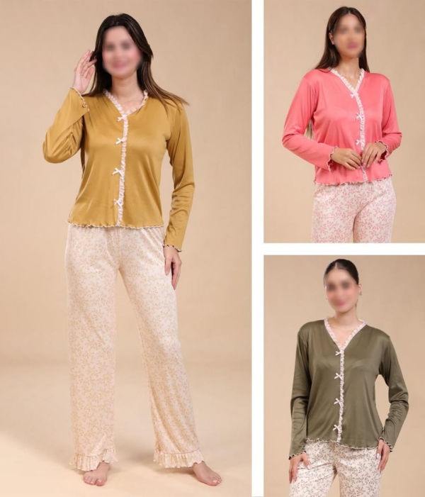 🌸 بيجاما نسائية أنيقة بنقشة الورد – راحة ونعومة لا تقاوم 👚💐